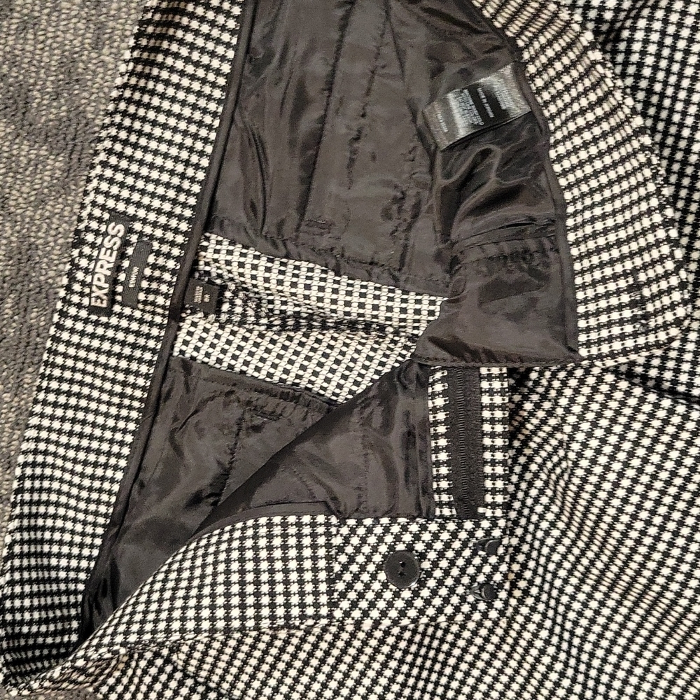 Express Pants - Picture 3 of 12
